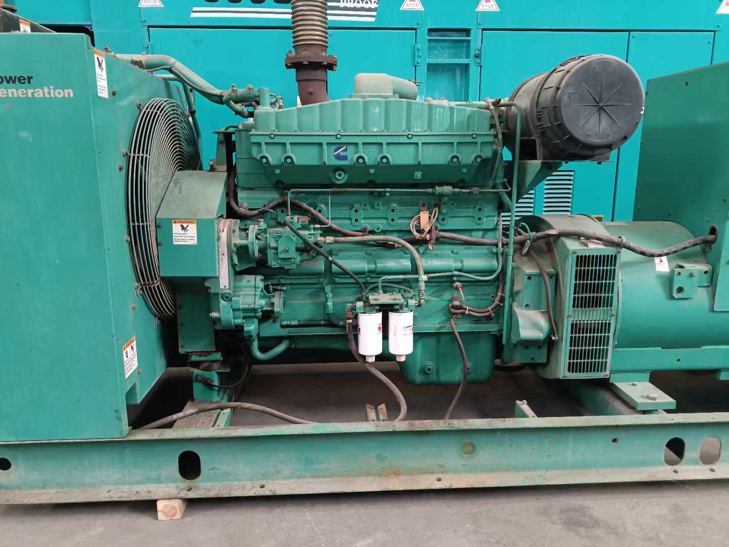 湾里过载会对 600kW 柴油发电机组造成哪些损害？