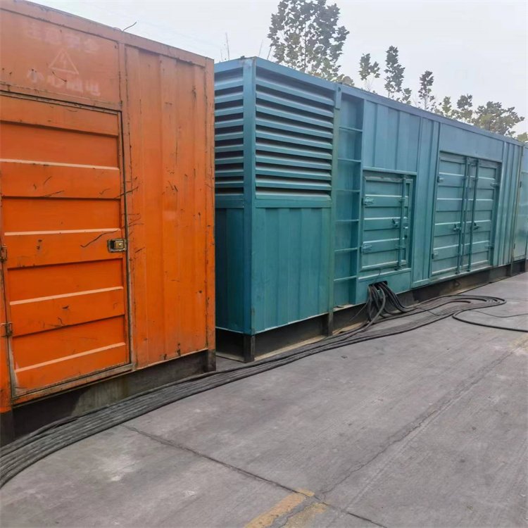 湾里如何选择适合 600kW 柴油发电机组的热继电器？