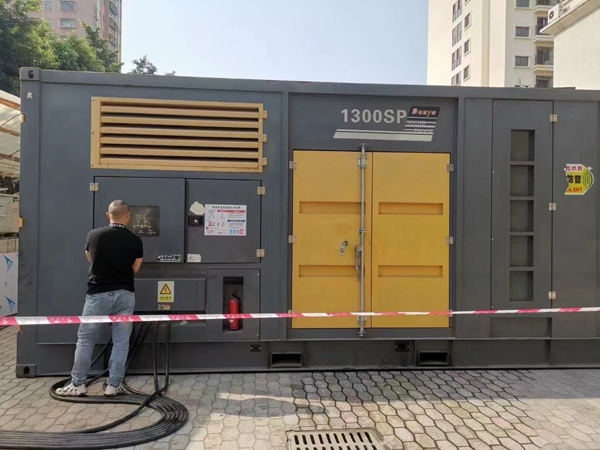 湾里500KW发电机组冬季应该配多大的启动电瓶？